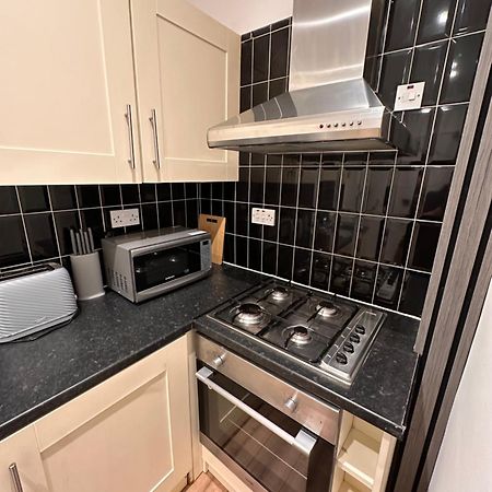 R2 - Elegant Private Room Opposite Queen Elizabeth Hospital - Harborne Birmingham Eksteriør bilde